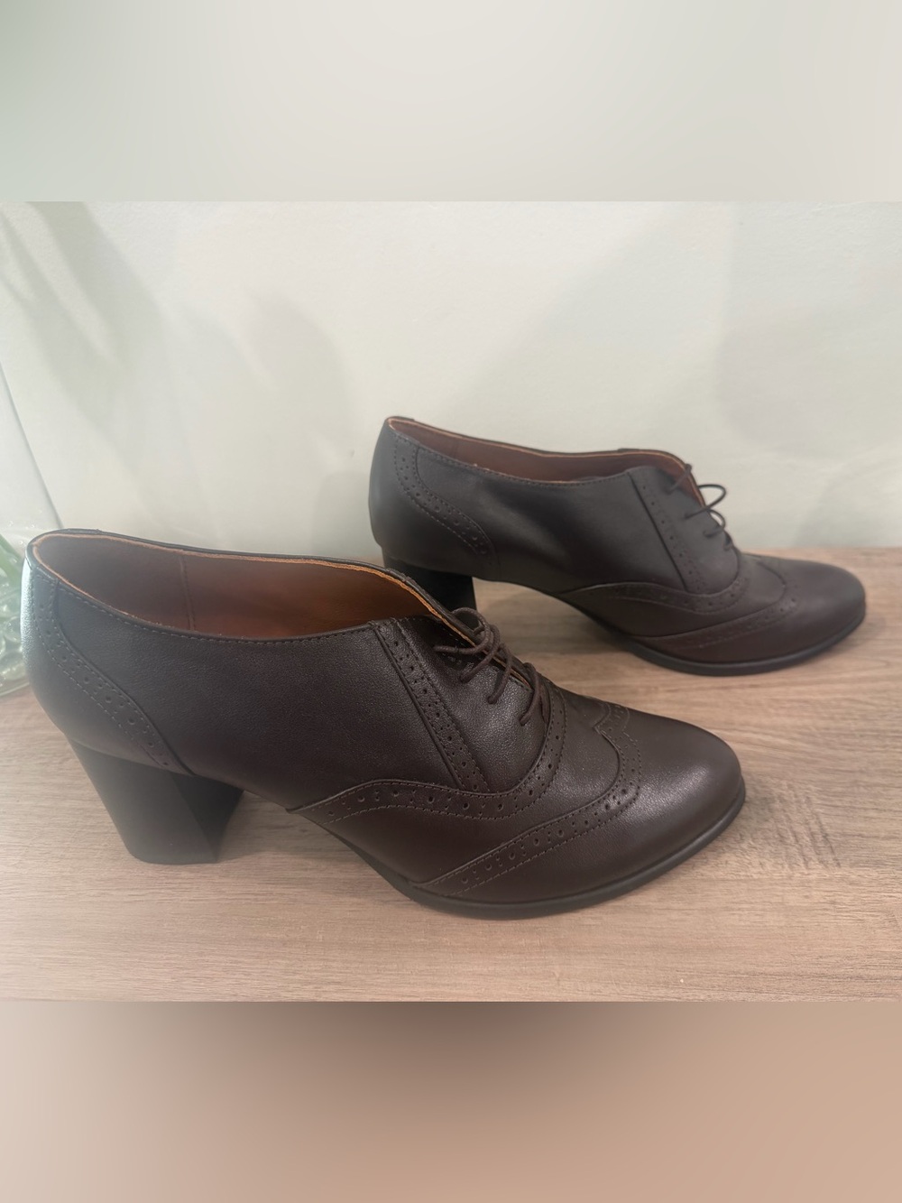 NWOB Julia Bo Women's Aldgate Brown Leather Oxford Brogue Block Heels - Picture 7 of 10